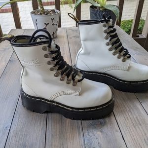 Vintage Dr. Martens • Chunky AirWair Platform Boots